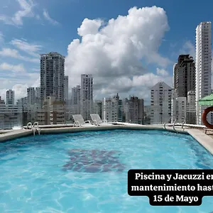 En Bocagrande - Piscina, Jacuzzi Y Mar Apartamento Cartagena